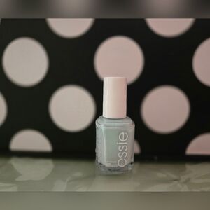5/$25✨️Essie Polish✨️